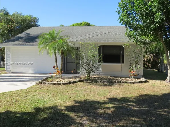 6883 SE Raintree Ave, Stuart, FL 34997