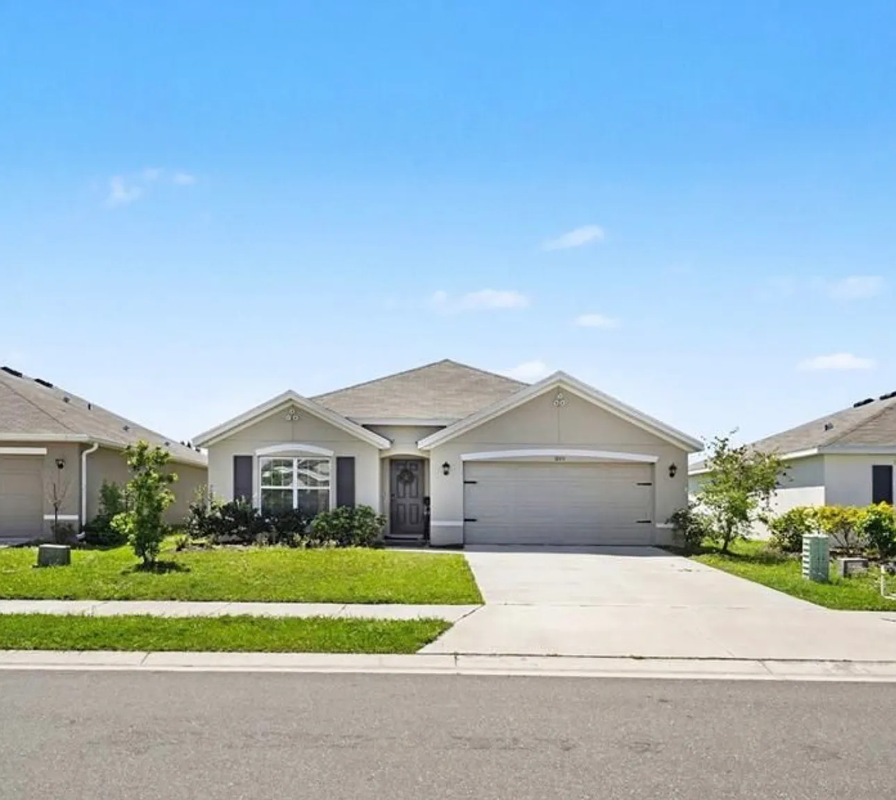 4 bed, 1827 sqft, $2,500 — Photo 1