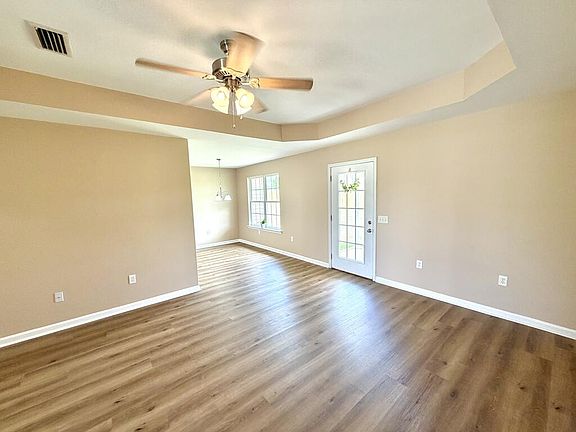 5th image of 2371 Glen Lawrence Rd