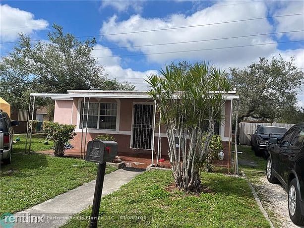 2nd image of 16130 NW 18th Pl