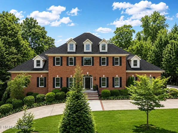 142 Center Park Ln, Oak Ridge, TN 37830