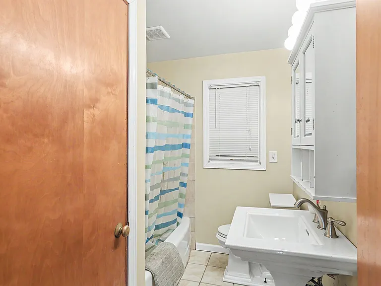 103 Maple Ave — Photo 18