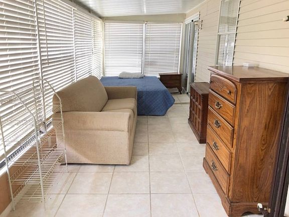 5th image of 12742 Silver Dollar Dr
