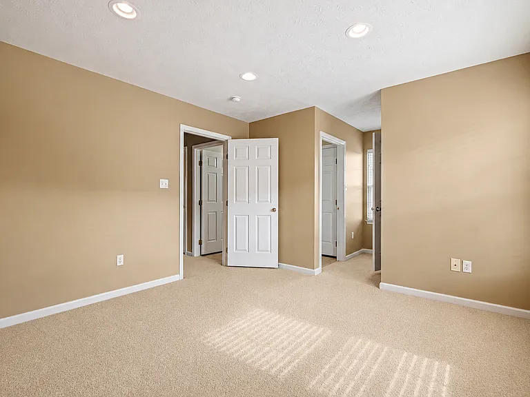 208 Village Pl — Photo 26