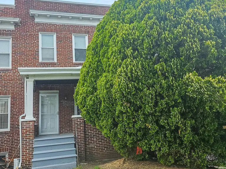 3200 Normount Ave — Photo 4
