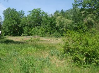 1419 S Barnes Rd, Muskegon, MI 49442