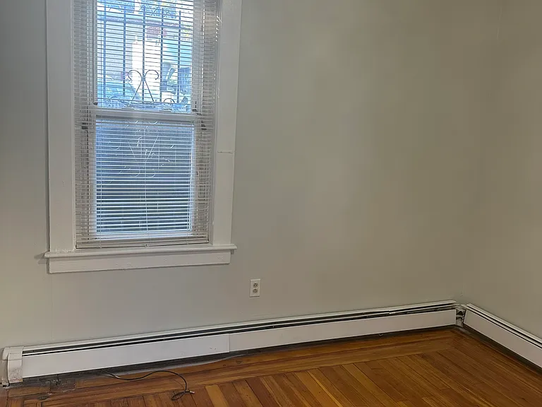 20 Richter St #1 — Photo 4