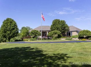 3775 Peach Ridge Ave NW, Grand Rapids, MI 49544