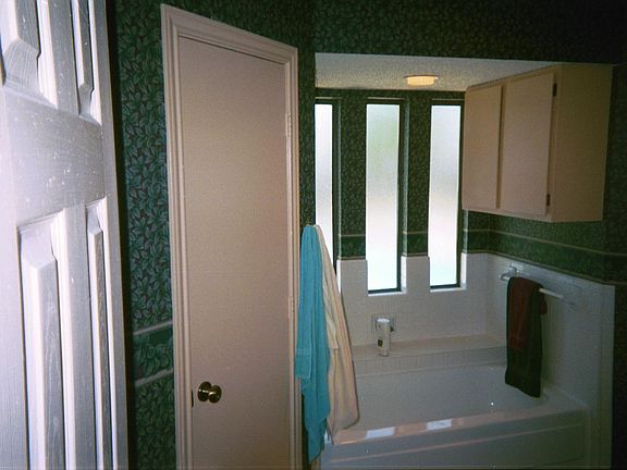 5th image of 4036 Windy Crest Cir