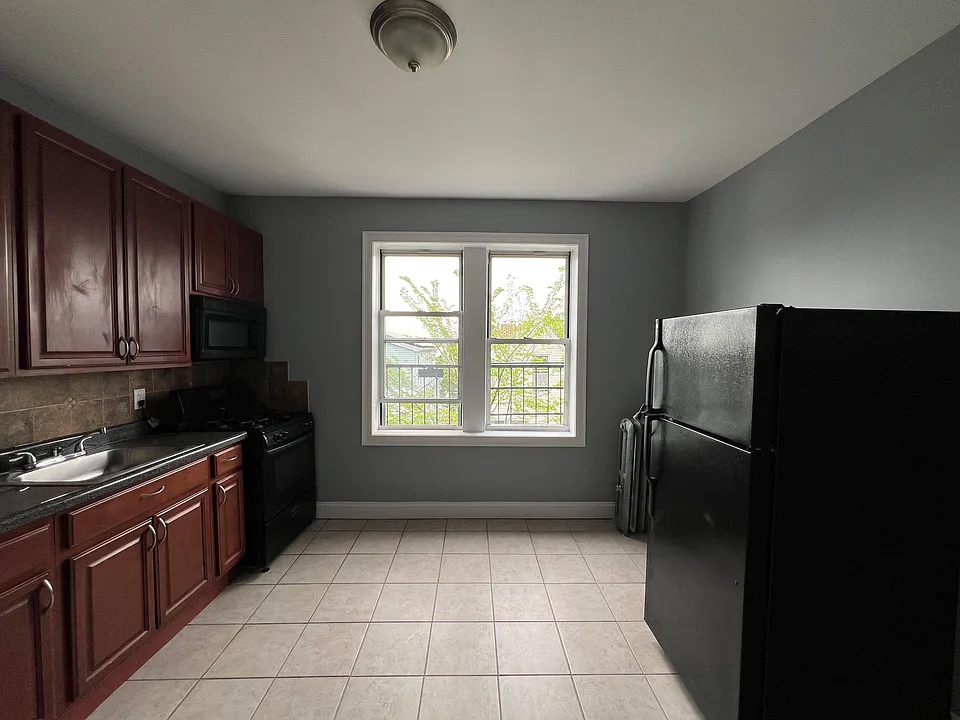 733 Avenue A #15E