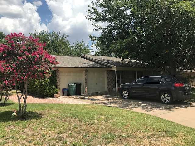 2001 SE 24th Ave