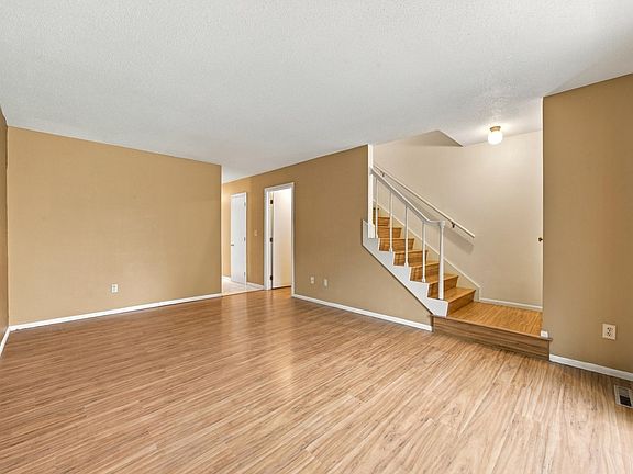 5th image of 3218 2nd St N
