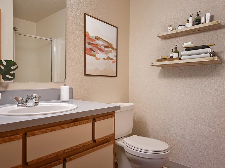 New Heritage Apartments — Photo 5