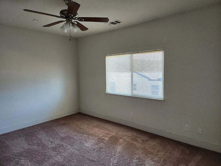 1321 Kaya Dr — Photo 15
