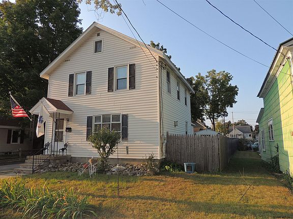 2nd image of 17 Woodard St
