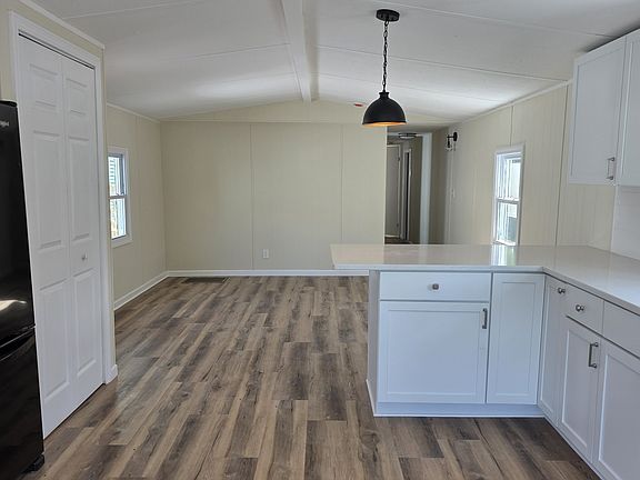 5th image of 500 Washington Street #4