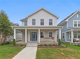 1025 SW Armie St, Lees Summit, MO 64081