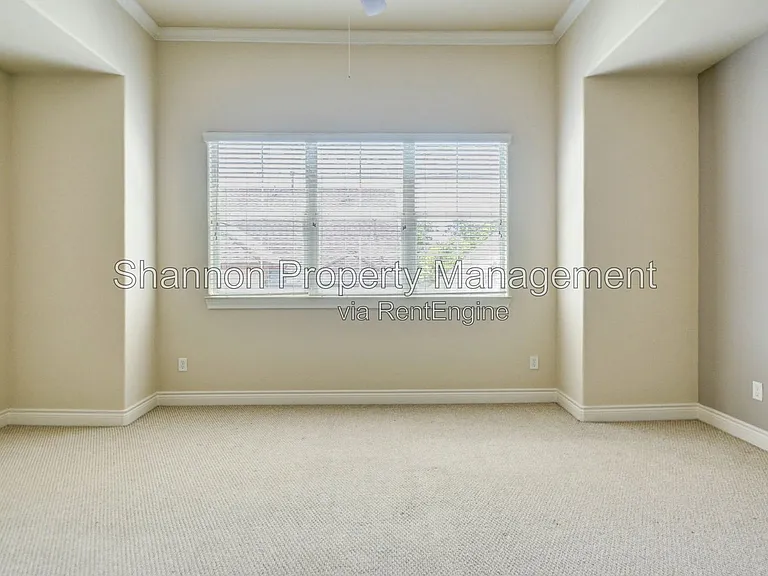 2731 Sherwin St — Photo 15