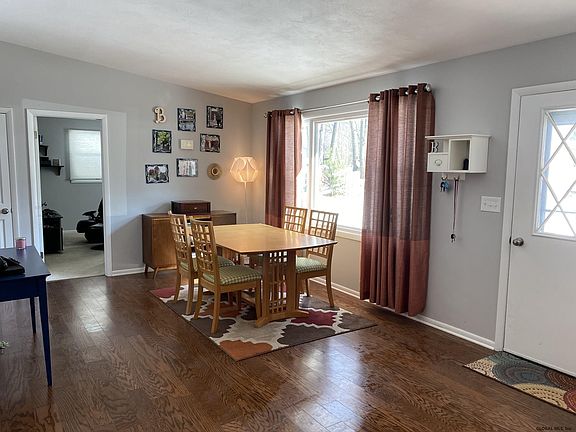 2nd image of 8 A Costa Dr #B