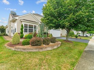 12 Sonoma St, Monroe Township, NJ 08831