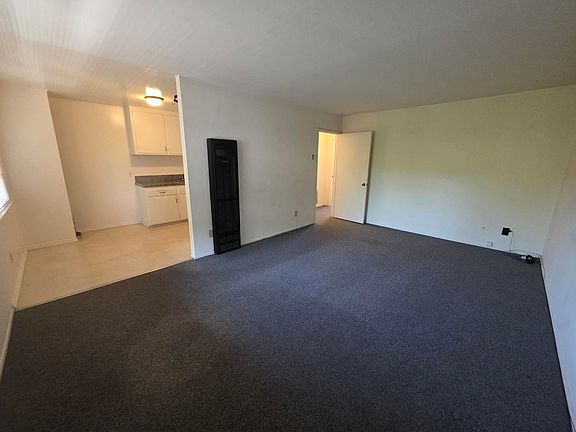 5th image of 1640 Hearst Ave APT F