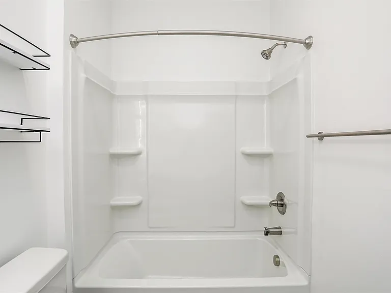 89 W Philadelphia St #2 — Photo 6