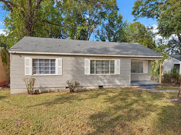 782 Launcelot Rd, Jackson, MS 39206