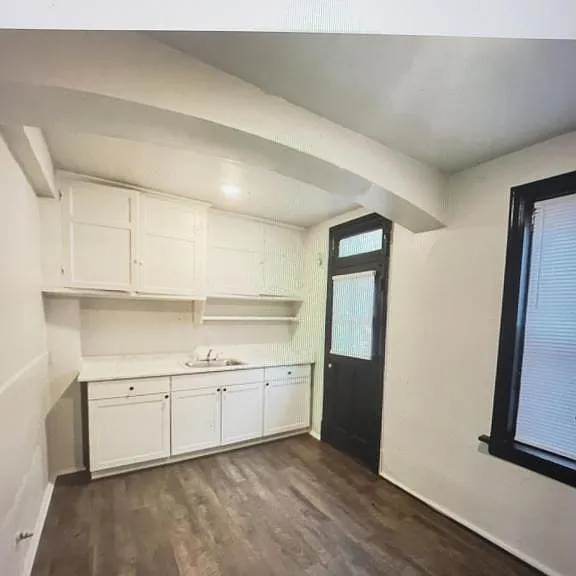 4329 S Grand Blvd — Photo 4