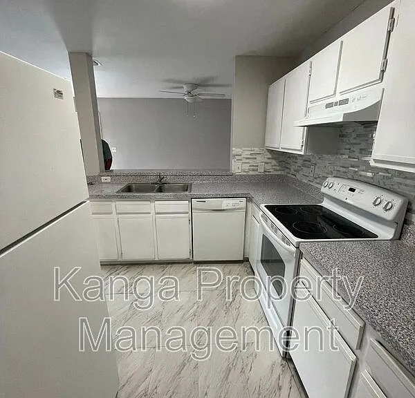 11425 NW 35th St — Photo 5