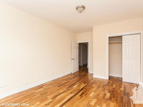 2nd image of 3933 N Janssen Ave #1114