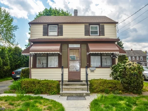 128 Clark St, Dover Town, NJ 07801