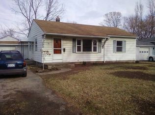 70 Castlewood Dr, Rochester, NY 14624