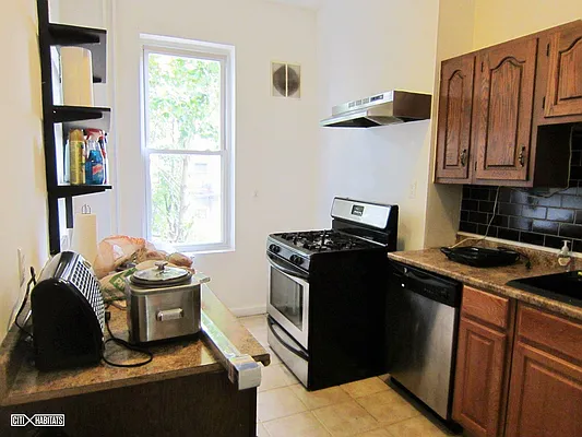 Rented by Citi Habitats | media 3