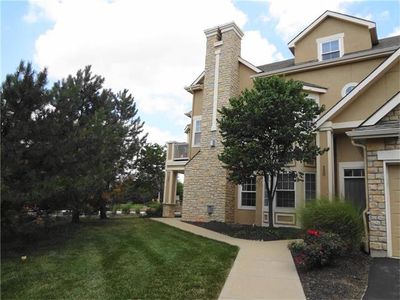15900 Granada St APT 120, Overland Park, KS, 66085
