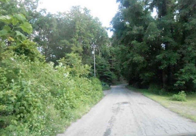 2nd image of 4767 Wade Rd