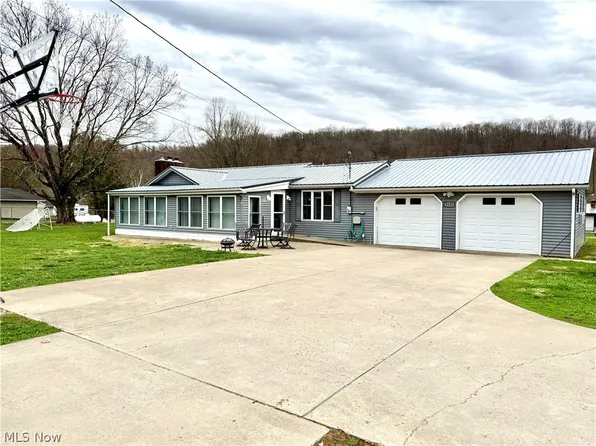 9129 N State Route 60 NW, McConnelsville, OH 43756