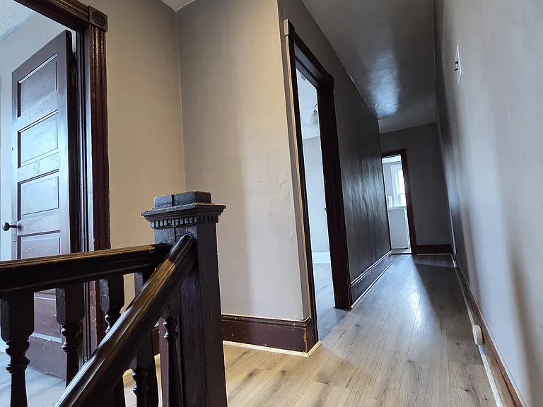 E Phillips St — Photo 12