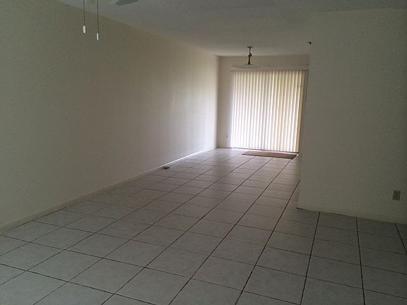 2nd image of 4901 Pier Drive #4901