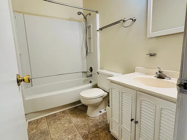 1741 Donlee Dr — Photo 11