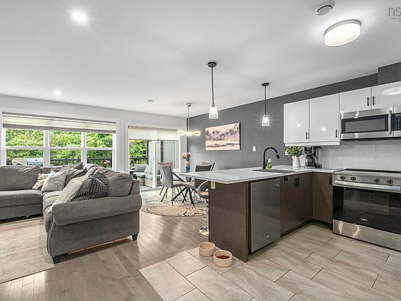 4th image of 29 Concorde Way