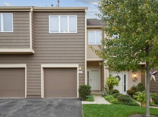 81 Fairfax Ct, Madison, NJ 07940