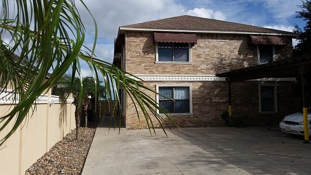 1st image of 754 Sonesta Dr APT 4