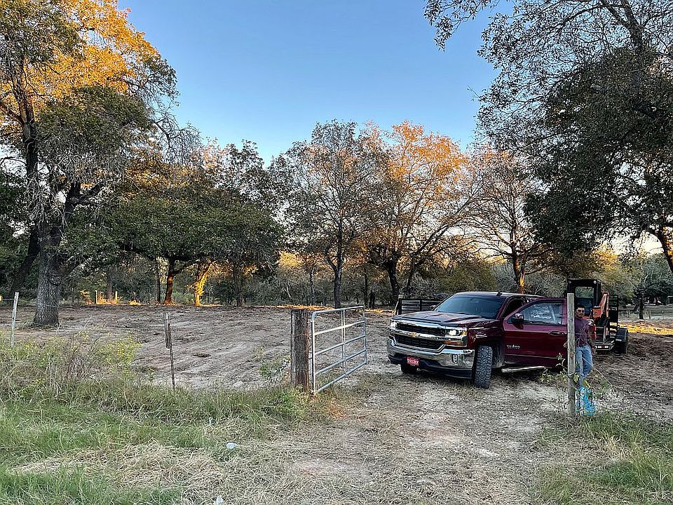 1st image of 231 Shady Oaks Dr