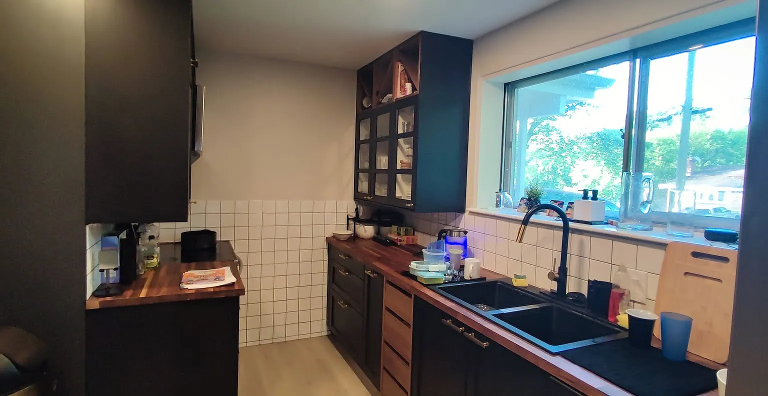 5 bed, 3.5 bath, 2300 sqft, $4,300 — Photo 4