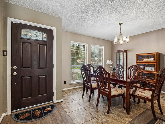 3rd image of 5619 Wood Walk