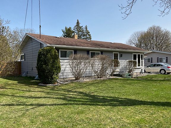 3rd image of 2550 Duane Dr