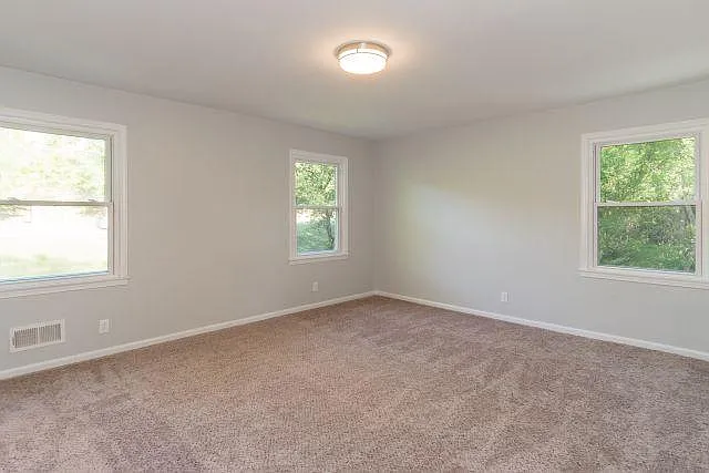 2801 Acton Rd — Photo 16