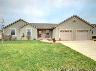 105 Heritage Dr, Fisher, IL 61843