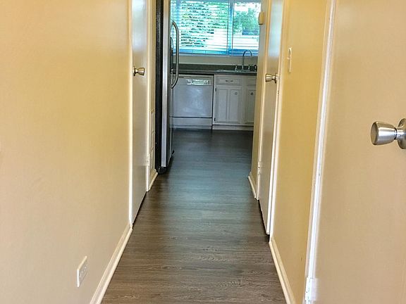 4th image of 2183 London Dr #2183