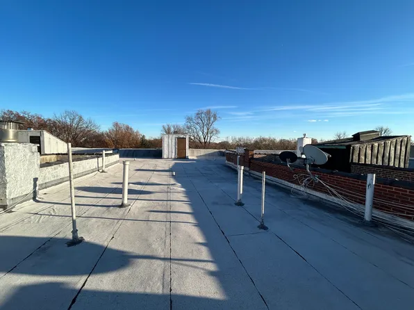 176 Prospect Park West image 17 of 18